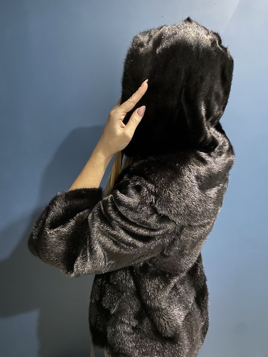 Продам шубу норковую