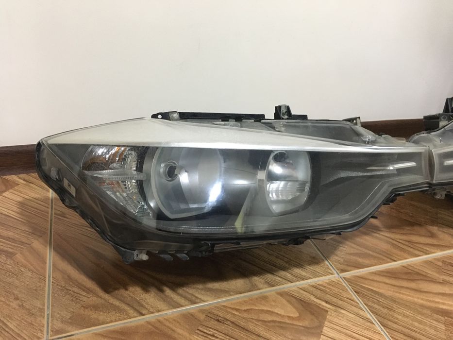 BMW F30 3-series передная фара оригинал б/у