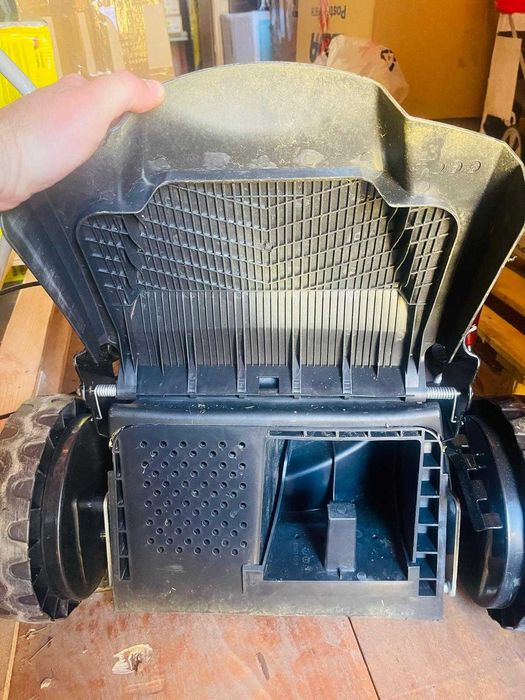 Mașină de tuns iarba AL-KO 113796 pe benzină și autopropulsie, 2400 W