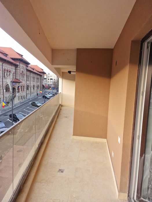 Inchiriere apartament 3 camere ultraceltral Ramnicu Valcea