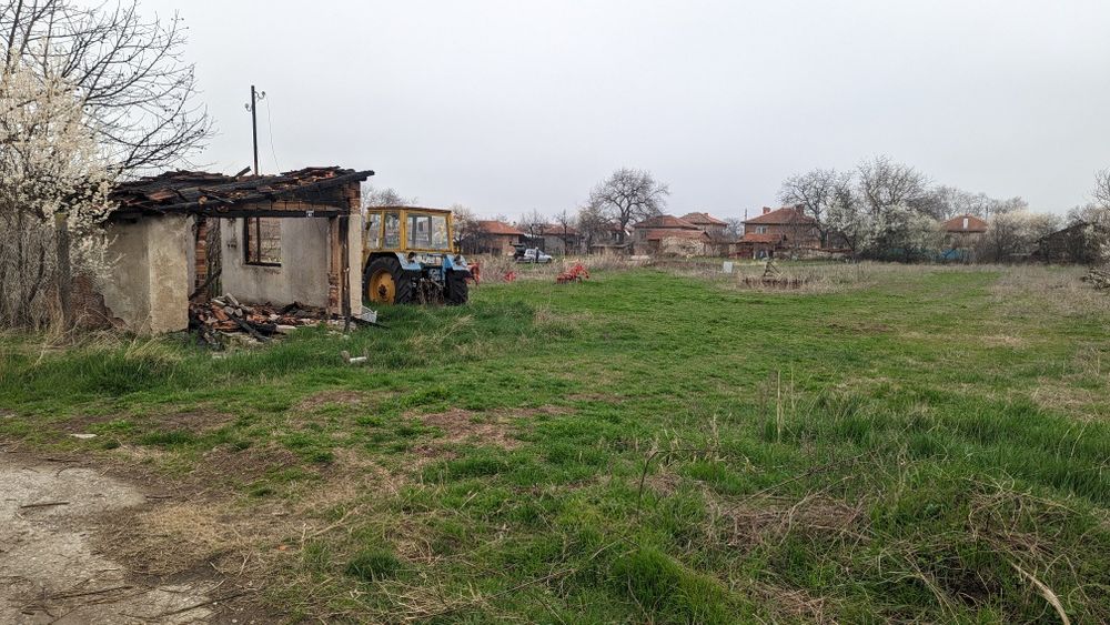 Продава се Парцел в с. Избеглии, Област Пловдив - 2300 кв.м за 17 €/кв.м - Снимка #2