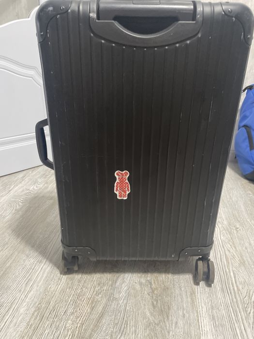 Чемодан качественый