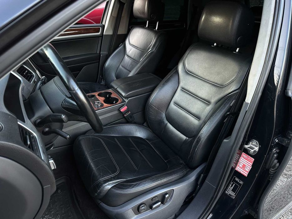 VW Touareg 3,0 tdi 2011 accept variante !
