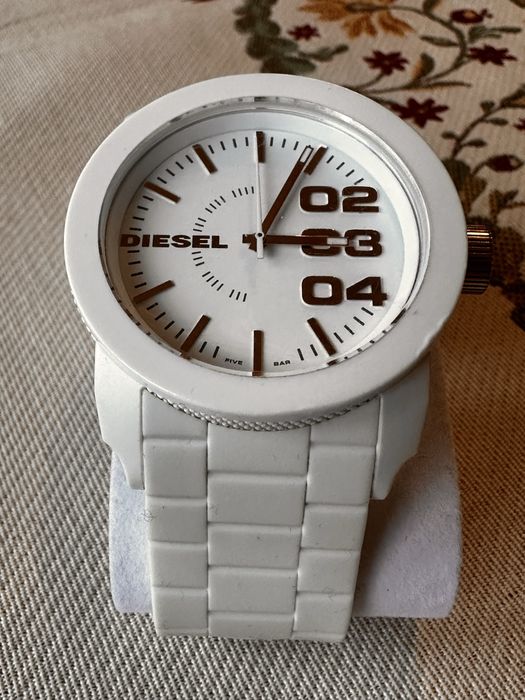 Ceas Diesel alb 44mm