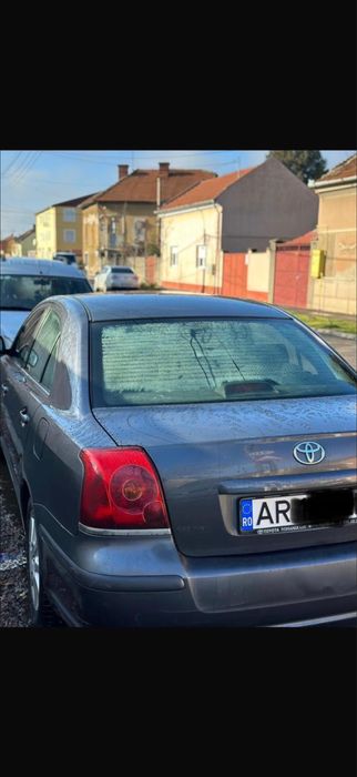 Autoturism Toyota Avensis
