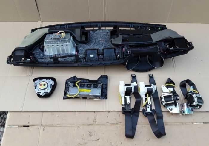 Toyota Avensis T29 kit airbag volan pasager plansa de bord set centuri