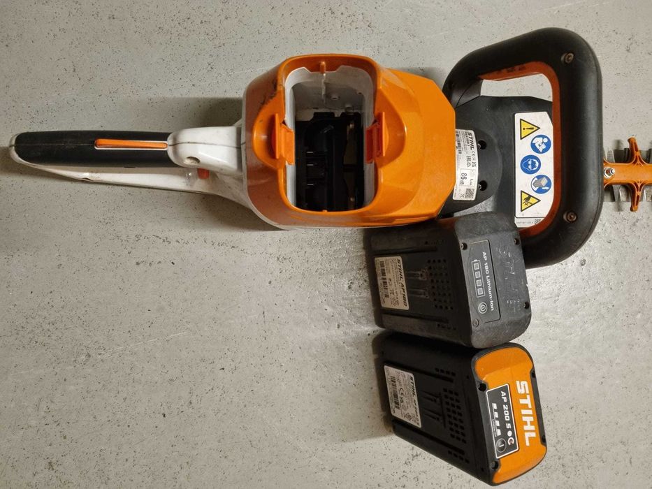 Stihl HSA 100 + 2x Acumulatori