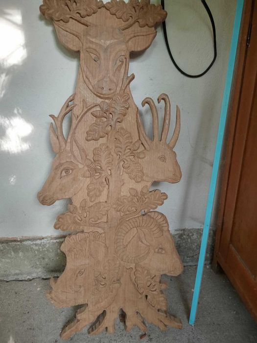 Ceas sculptat manual Panou pictat cu animale basorelief