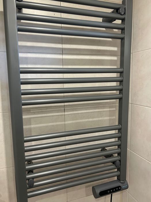 Електрическа лира за баня Cecotec