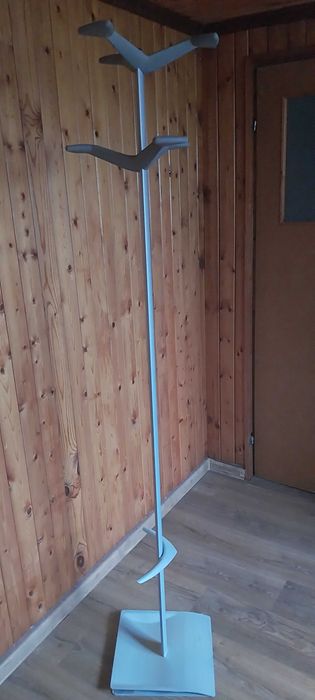 Закачалка за дрехи