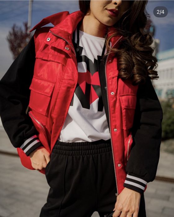 Жилет DKNY красный