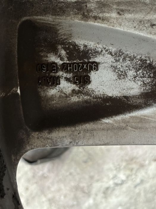 Audi Q7 5x130 20” джанти с гуми