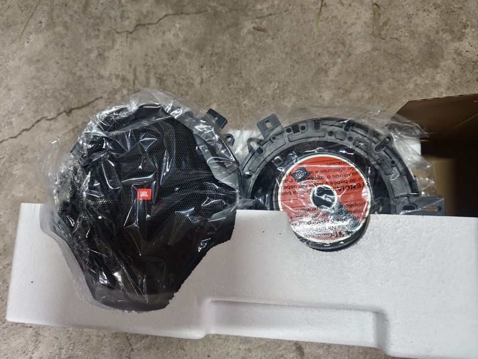 Колонки JBLxHarman