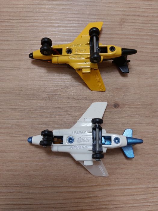Модели на колички мачбокс 
matchbox Made in England