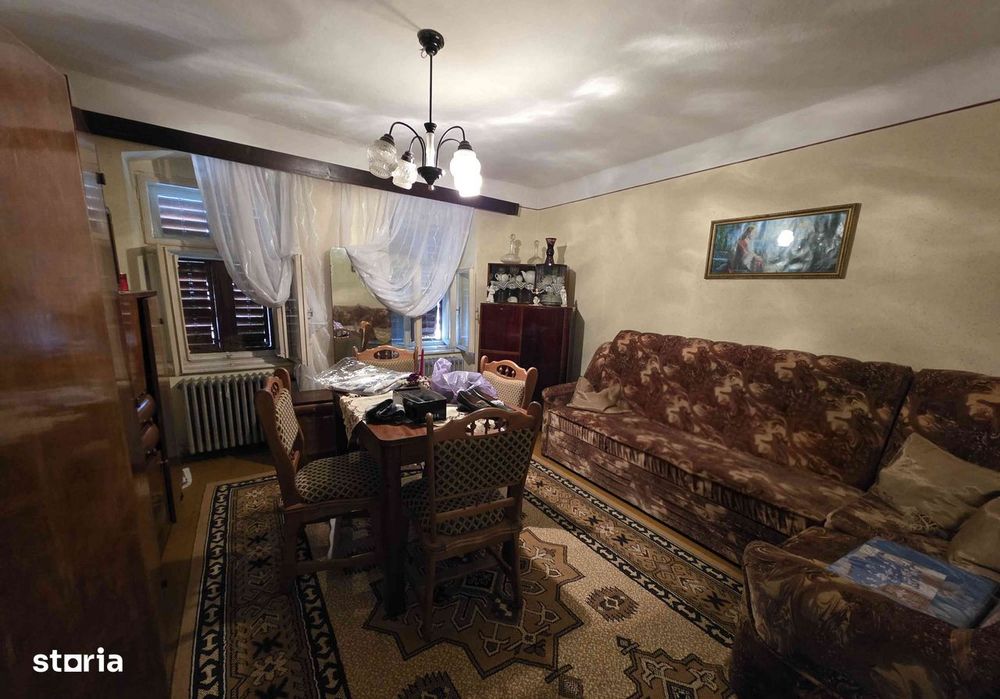Casa de vanzare com. Câlnic