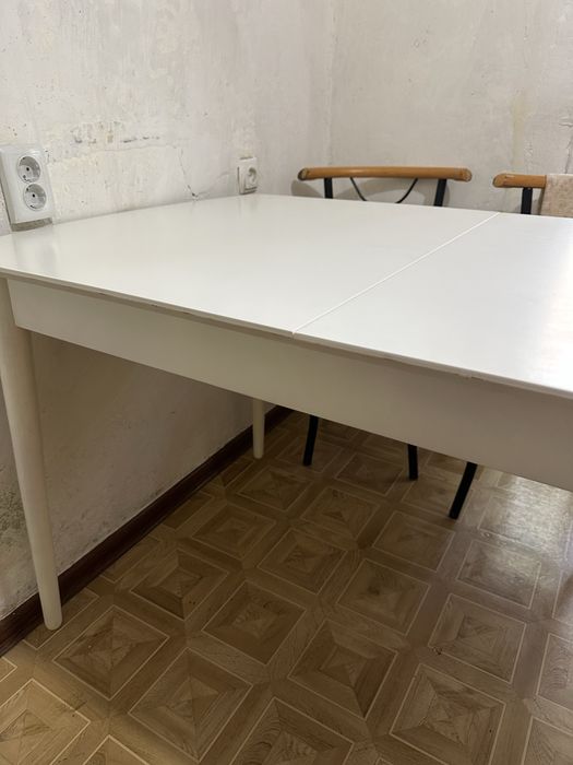 продам кухонный стол