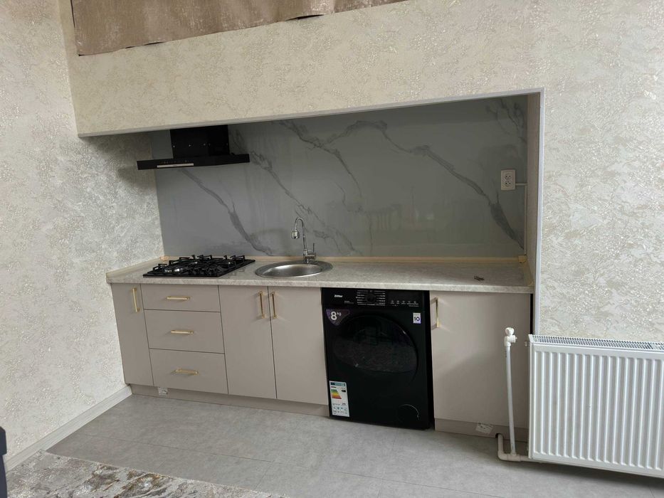 Kunlik kvartira 3 Kishilik Oilagaxam mumkun Yakkasaroyda  600.000 so'm