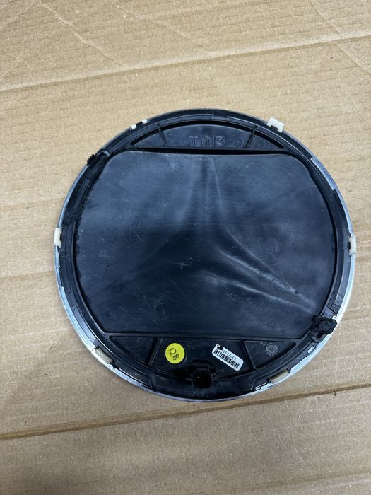 Emblemă distronic incalzită mercedes cod:A0008880500.