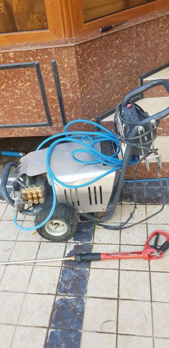 Карчер срочно сотилади