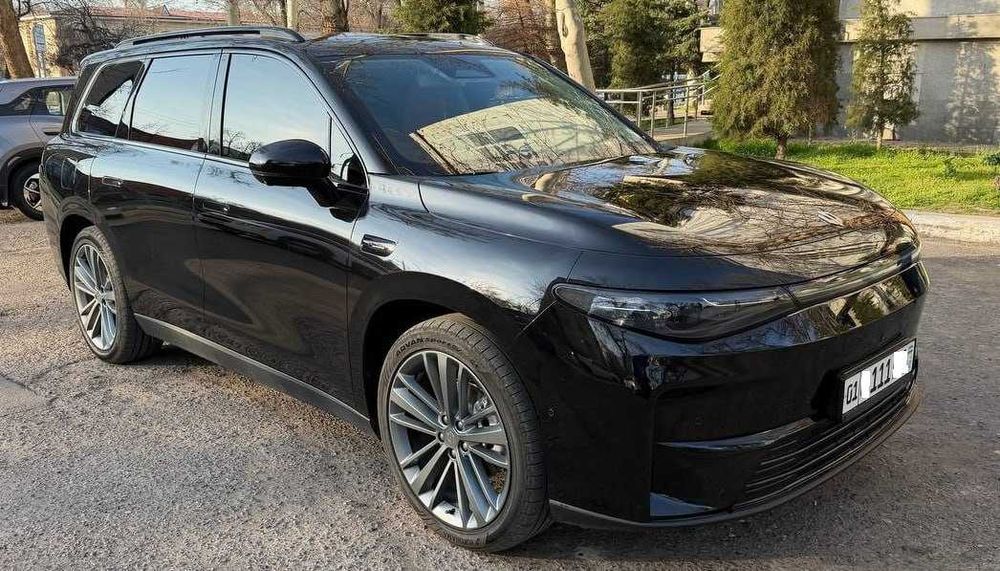 Leapmotor C16 состояние отличное