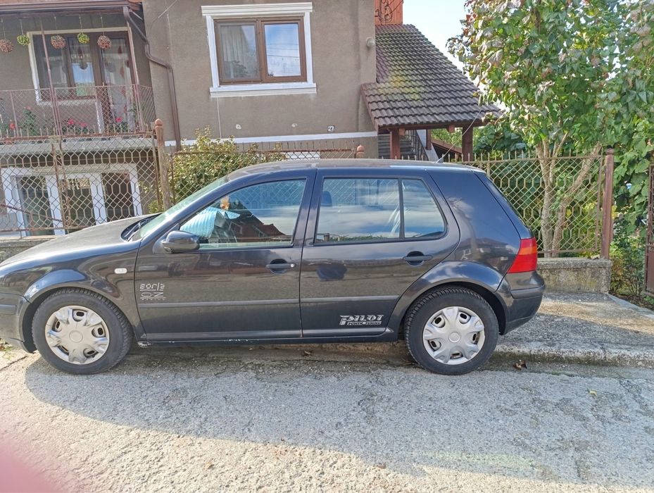 Golf 4- 1.4 Benzina 2000