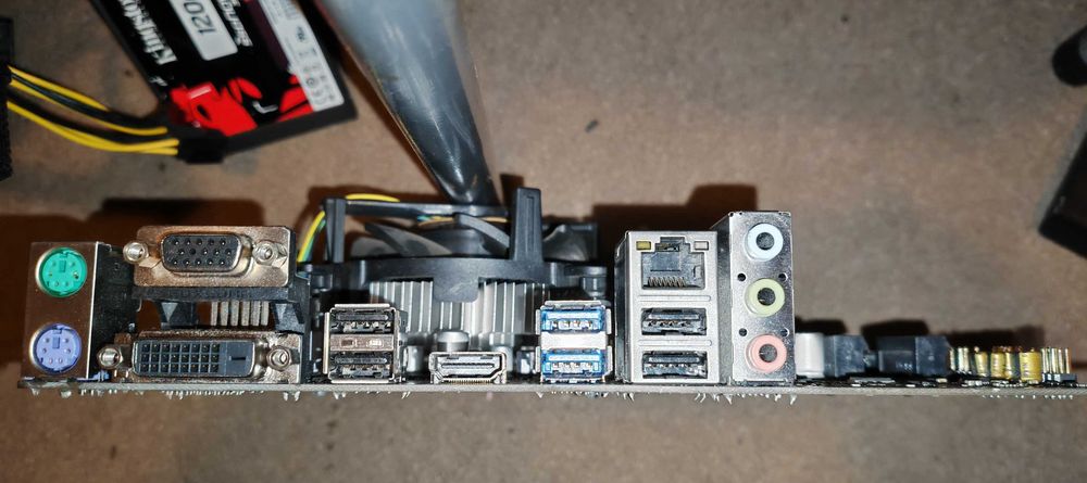 Kit placa de baza Asus H110 + procesor I5 6400 + cooler Intel