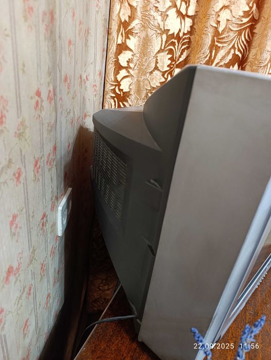 Телевизор Б/У LG Flatron