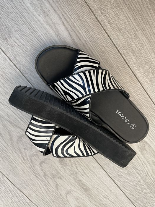 Летние босоножки