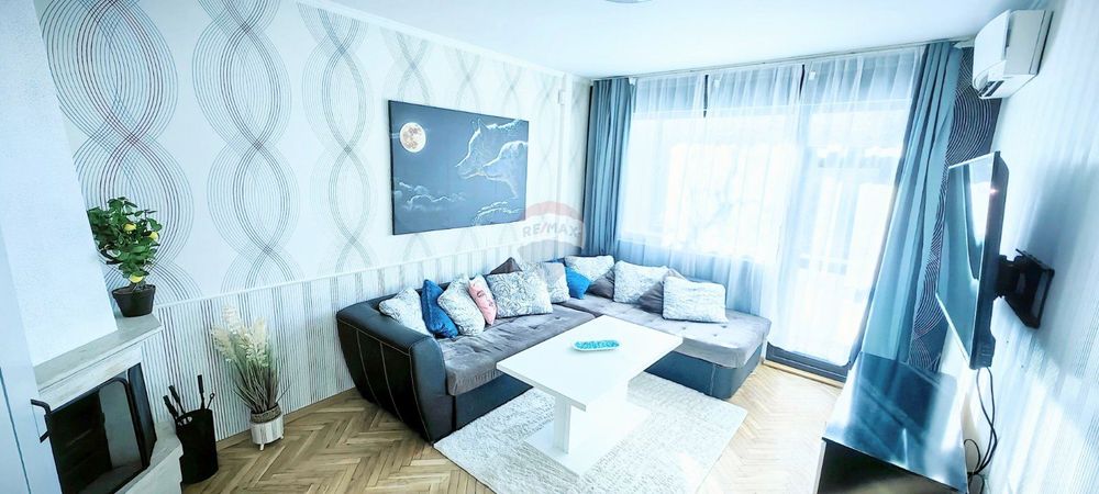 Преустроена панелна гарсониера за продажба, кв."Вл.Варненчик" ЙГ