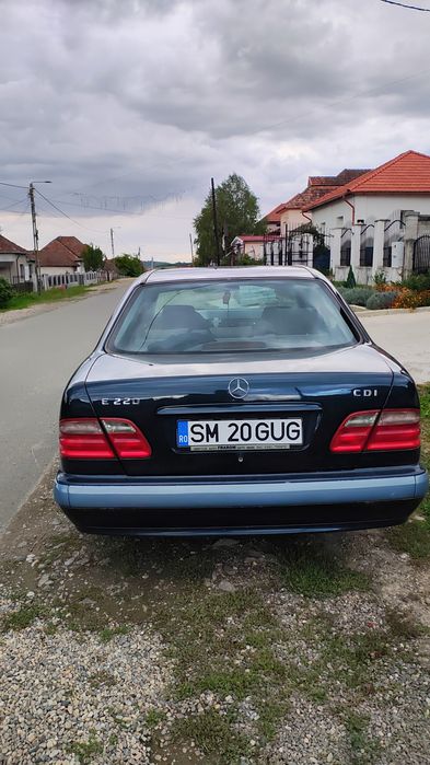 Mercedes E class w210