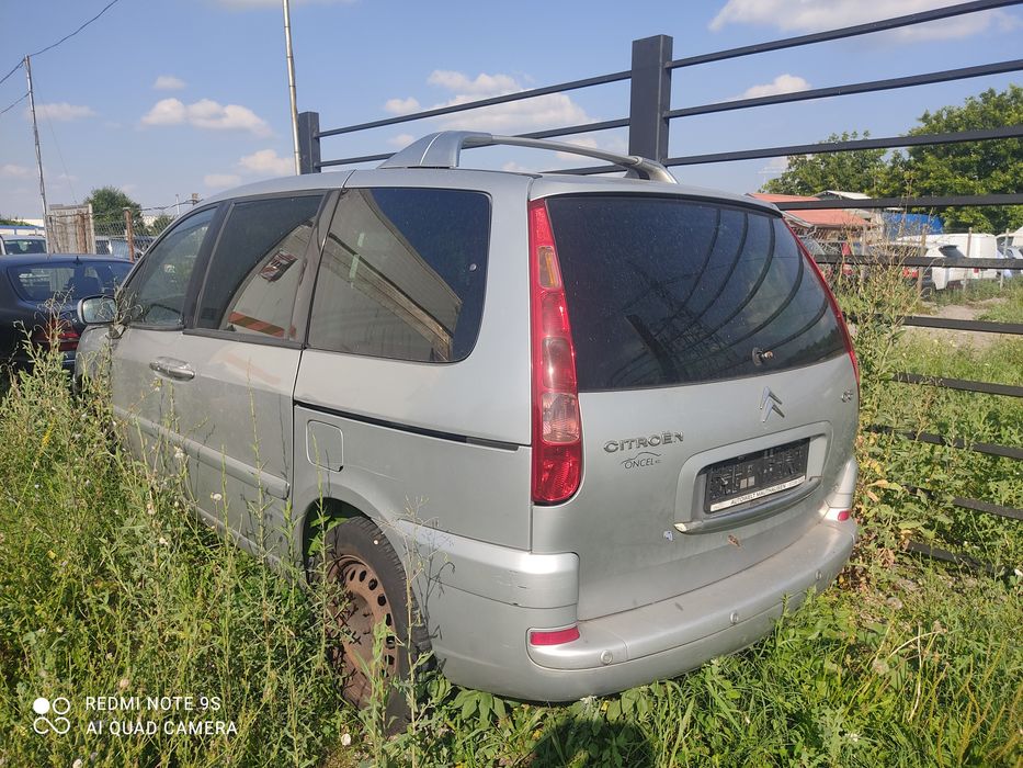 Ситроен С8 на части