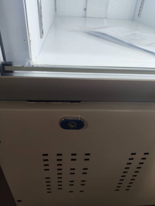 Vitrina frigorifica model NOU