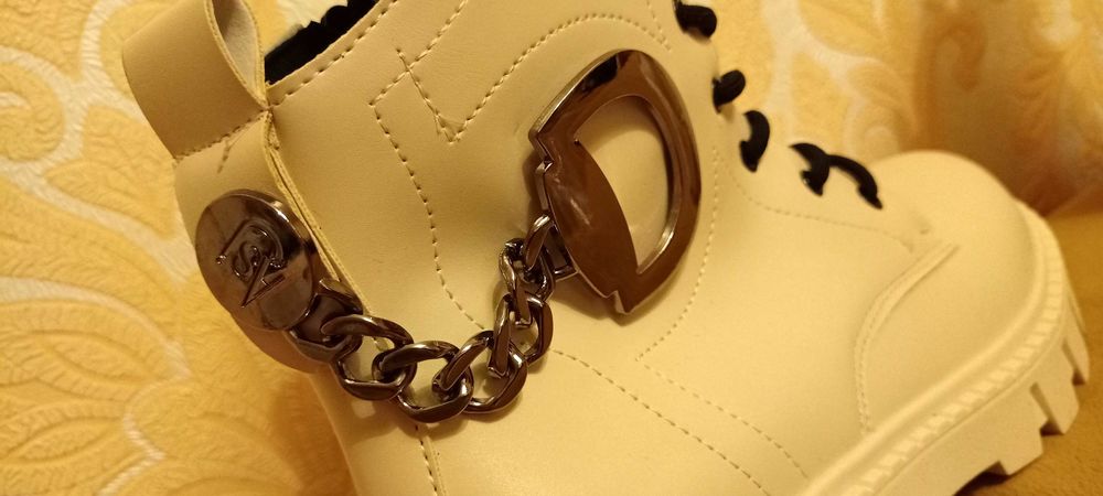 Ботинки демисезонные женские