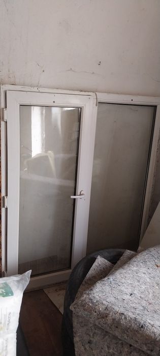 Пластик терезе сатылады бу