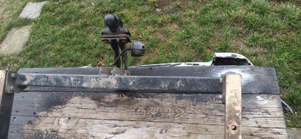 Bara spate Passat break B5,5 , baterie 12v 100ah 800a , cârlig vw