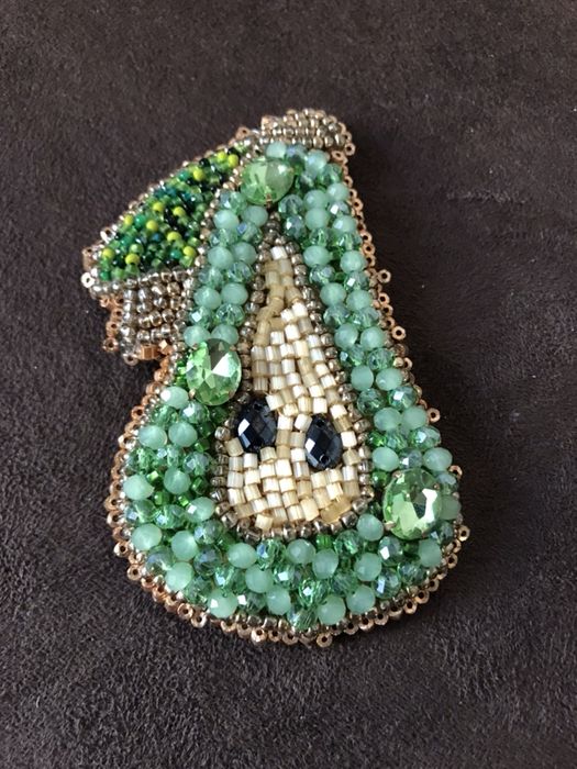 Броши ручая работа