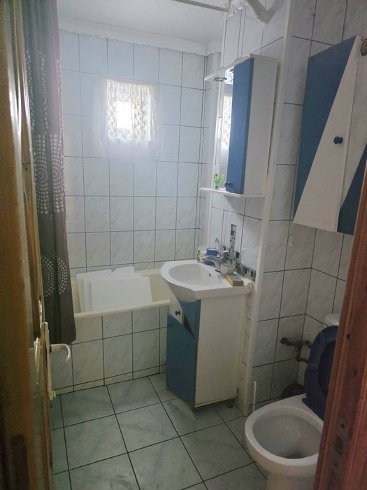 Apartament 2 camere Poarta 6(bld.1 mai)