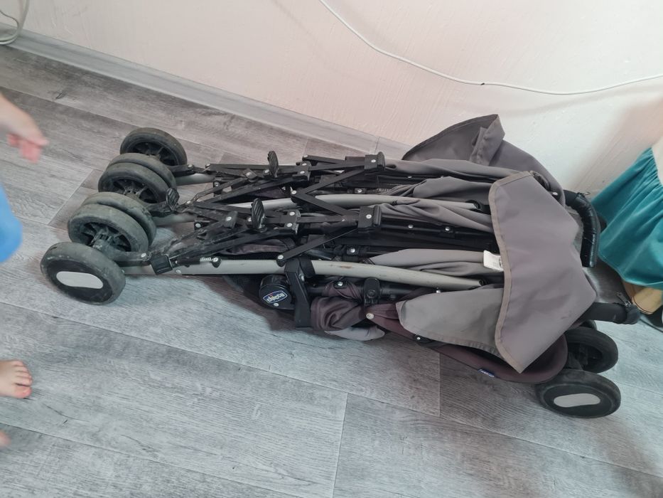 Егіздердің каляскасы