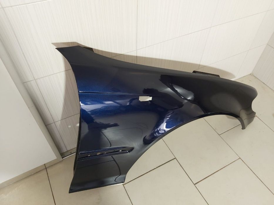 Aripa Fata Dreapta BMW E46 2001-2005 l (317 (Albastru))
