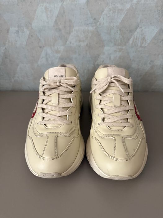 Vand Gucci Rhyton-uri
