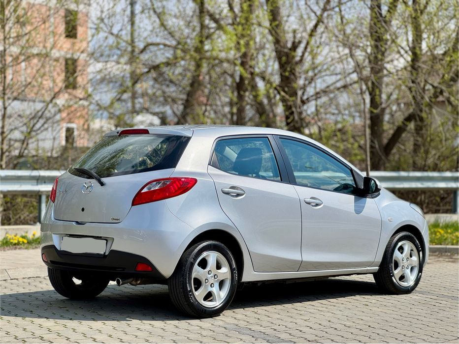 MAZDA 2 2008 — imagine 4