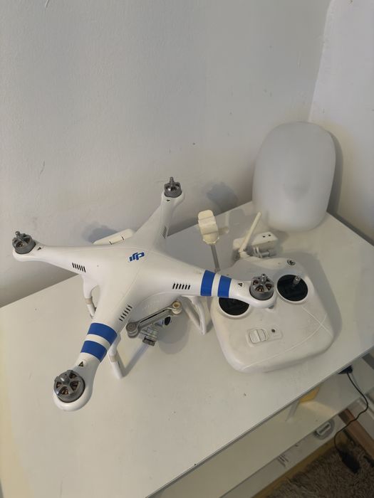 Vând Dronă dji phantom 2 vision plus