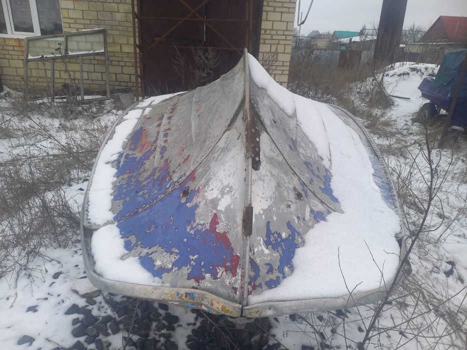 продам лодку казанку 5х4 с документами