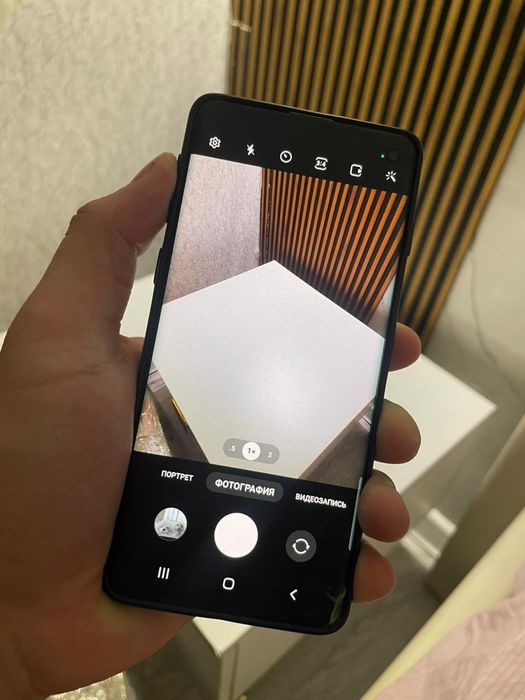 Самсунг s10 в хорошем состоянии