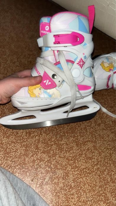 Летские ледовые коньки