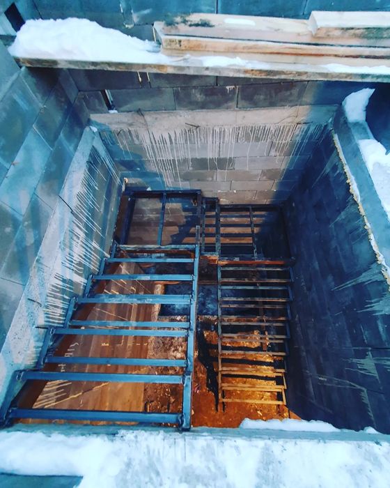 Металлический карсас(лестницы)