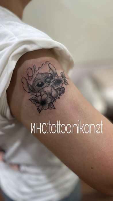Мастер по татуировкам.тату