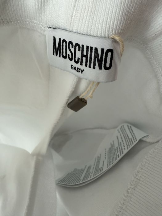 Set Moschino, nou cu eticheta, marimea 6-9 luni