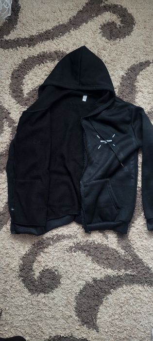 Толстовка на замке