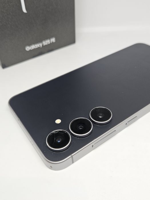 ГАРАНЦИЯ Samsung Galaxy S25 FE 5G 128GB/8GB RAM 77Цикъла 100%  Black